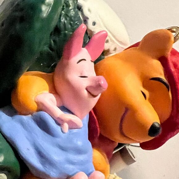 1997 Hallmark Ornament Waitin on Santa Vintage Winnie the Poo & Piglet Ornament - Picture 4 of 6